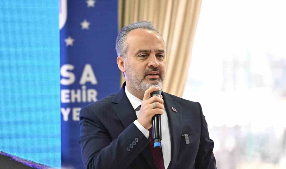 BURSA BÜYÜKŞEHİR BELEDİYE BAŞKANI ALİNUR AKTAŞ, ŞEHRİN 17 İLÇESİNDE DE