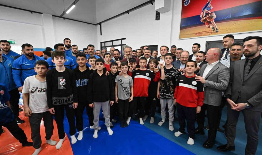 Bursa Büyükşehir Belediyesi, Yıldırım’a bir gençlik ve spor merkezi daha kazandırdı BURSA BÜYÜKŞEHİR BELEDİYESİ TARAFINDAN YILDIRIM İLÇESİ MİLLET MAHALLESİ'NDE YAPILAN GENÇLİK