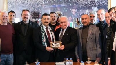 Bursa Büyükşehir Belediye Başkan Adayı Selçuk Türkoğlu, Bursaspor Kulübü’nü ziyaret