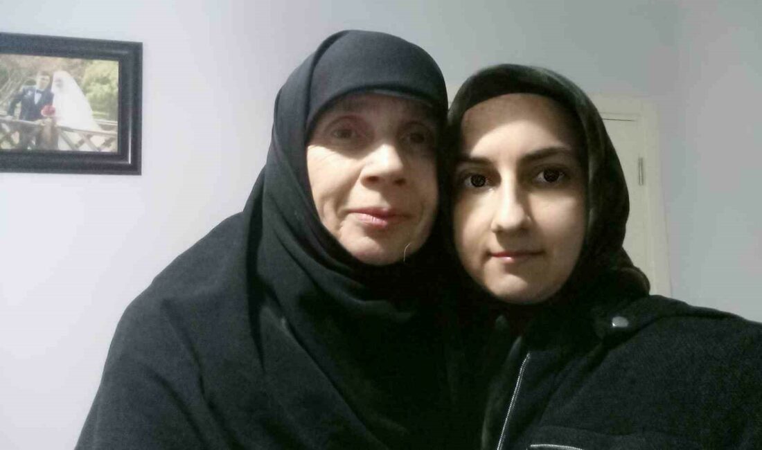 Bursa’da kaybolan Fatma teyze bankta bulundu Bursa'da kaybolan 63 yaşındaki Fatma Büyükbaş, Bursa Yüksek İhtisas Hastanesi