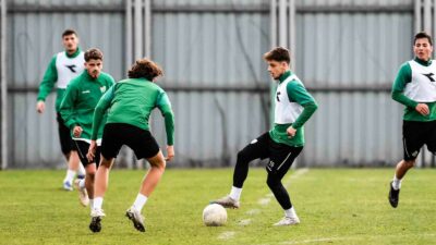 BURSASPOR'DA ANKARA DEMİRSPOR MAÇI HAZIRLIKLARI DEVAM EDİYOR.