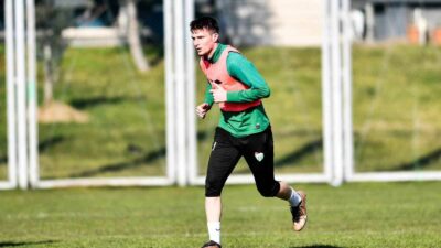 Bursaspor, Nazilli Belediyespor maçı sonrası hızla idmanlarına devam ediyor. Yeşil-beyazlı