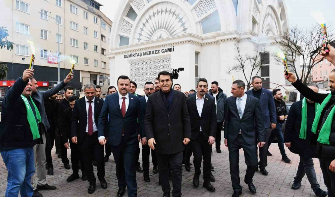 Demirtaş’ta Başkan Dündar’a büyük destek SEÇİM ÇALIŞMALARI ÇERÇEVESİNDE OSMANGAZİ İLÇESİNDE ADIM ATMADIK YER BIRAKMAYAN OSMANGAZİ