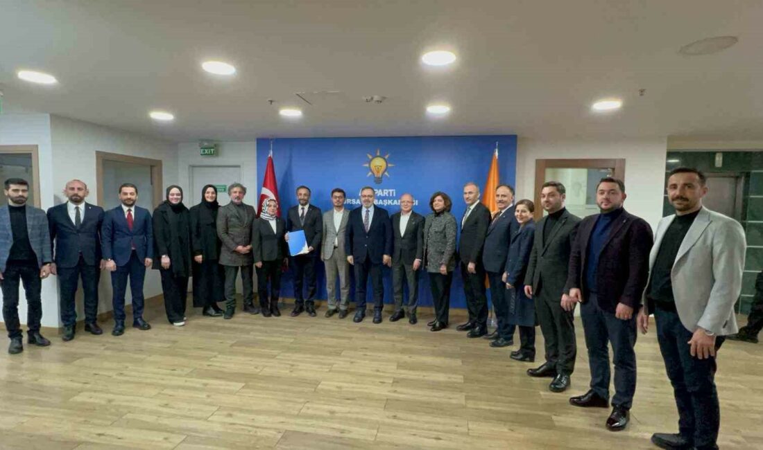 AK Parti Gemlik ilçe başkanlığına, Mehmet Taşar getirildi.