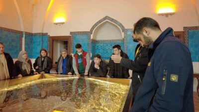 GÜRSU BELEDİYESİ DÜZENLEDİĞİ KÜLTÜR GEZİLERİ İLE GENÇLERİ TARİHİ BİR YOLCULUĞA