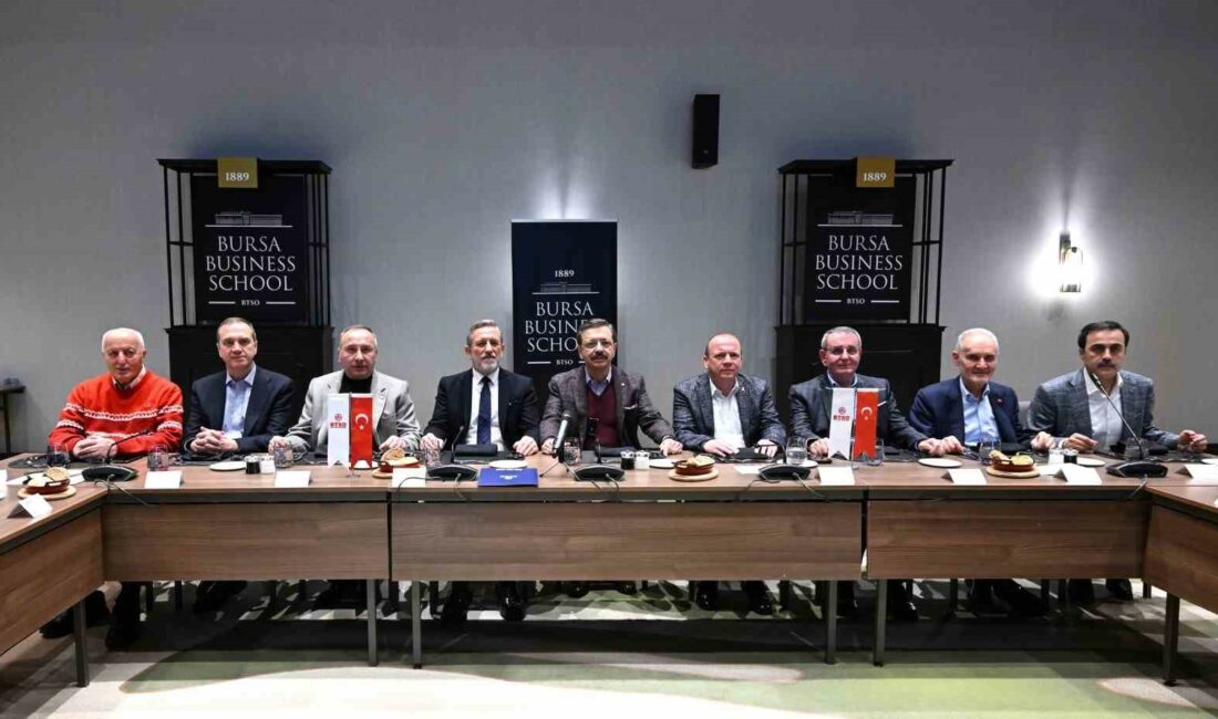 İş dünyasının ortak aklı Bursa Business School’da buluştu İŞ DÜNYASININ ORTAK AKLI BURSA BUSİNESS SCHOOL’DA BULUŞTU