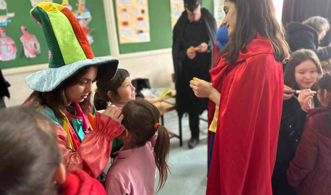 “Kardeşim üşümesin” diye yola çıktılar, 10 yılda 10 bin öğrenciyi ısıttılar ULUDAĞ ELEKTRİK DAĞITIM A.Ş. (UEDAŞ), 'KARDEŞİM ÜŞÜMESİN' PROJESİ ÇERÇEVESİNDE ORHANELİ