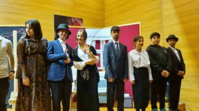 NİLÜFER SADETTİN TÜRKÜN ORTAOKULU ÖĞRENCİLERİ, KENDİ YAZIP OYNADIKLARI TİYATRO OYUNLARIYLA