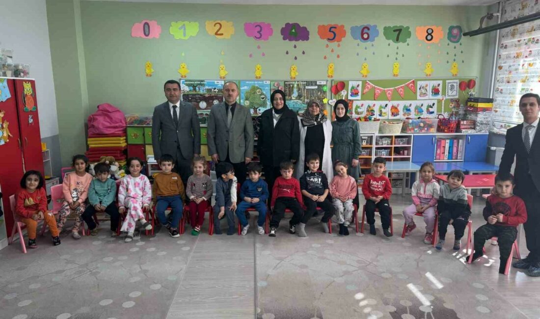 Orhangazi Kaymakamı öğrencilerle bir araya geldi ORHANGAZİ KAYMAKAMI ZAFER KARAMEHMETOĞLU, ORHANGAZİ ŞEHİT BÜLENT ALBAYRAK İLKOKULUNU ZİYARET