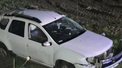 Bursa’nın Karacabey ilçesinde takla atan otomobildeki 2 kişi öldü, 1