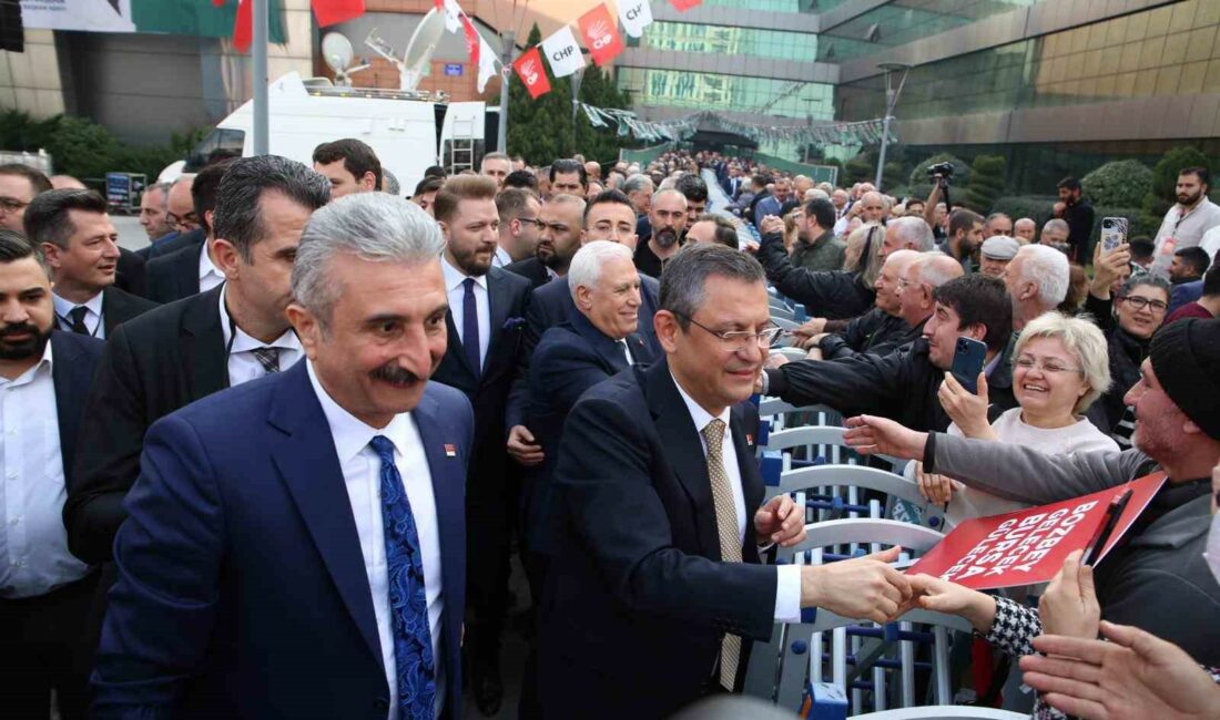 Özgür Özel: “Biraz da Bursa’daki emeklileri tahrik edeyim” CUMHURİYET HALK PARTİSİ GENEL BAŞKANI ÖZGÜR ÖZEL, “BEN AĞIR BİR