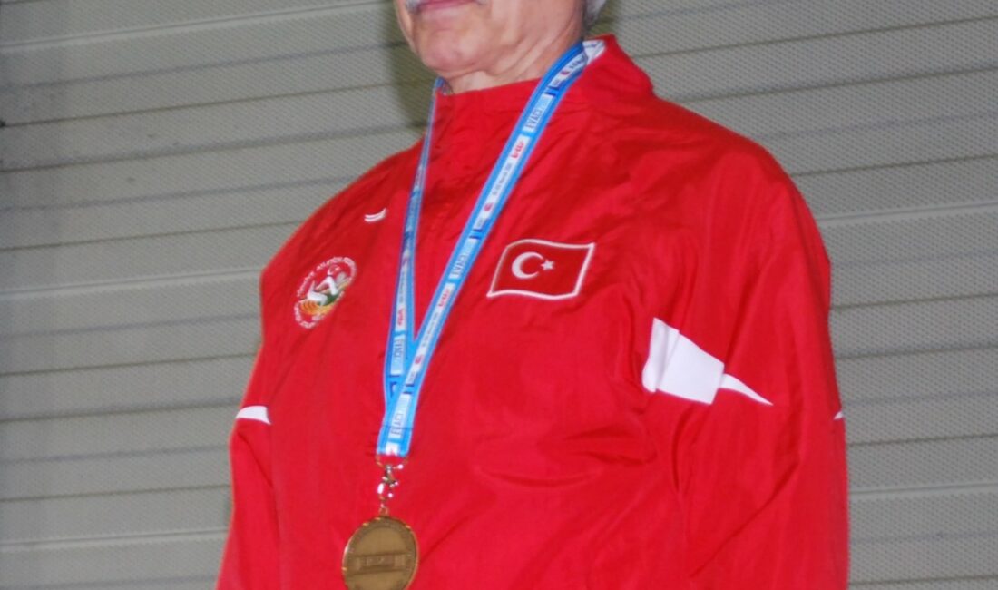 Türkiye rekoru Dr. Murat Kaçar’ın NİLÜFER BELEDİYESPOR’UN VETERAN ATLETİ DR. MURAT KAÇAR, BAŞARILARINA YENİLERİNİ EKLEDİ.