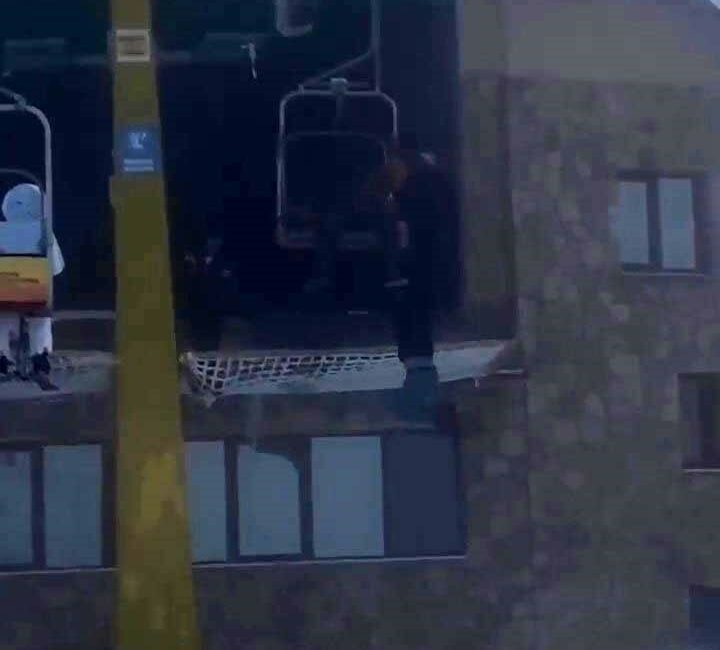 ULUDAĞ’IN ZİRVESİ HAFTA SONU YOĞUNLUĞU YAŞARKEN, BİR BİRİNDEN İLGİNÇ