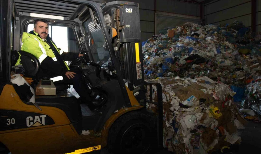Yıldırım Belediyesi, 10 bin ton ambalaj atığını ekonomiye kazandırdı.