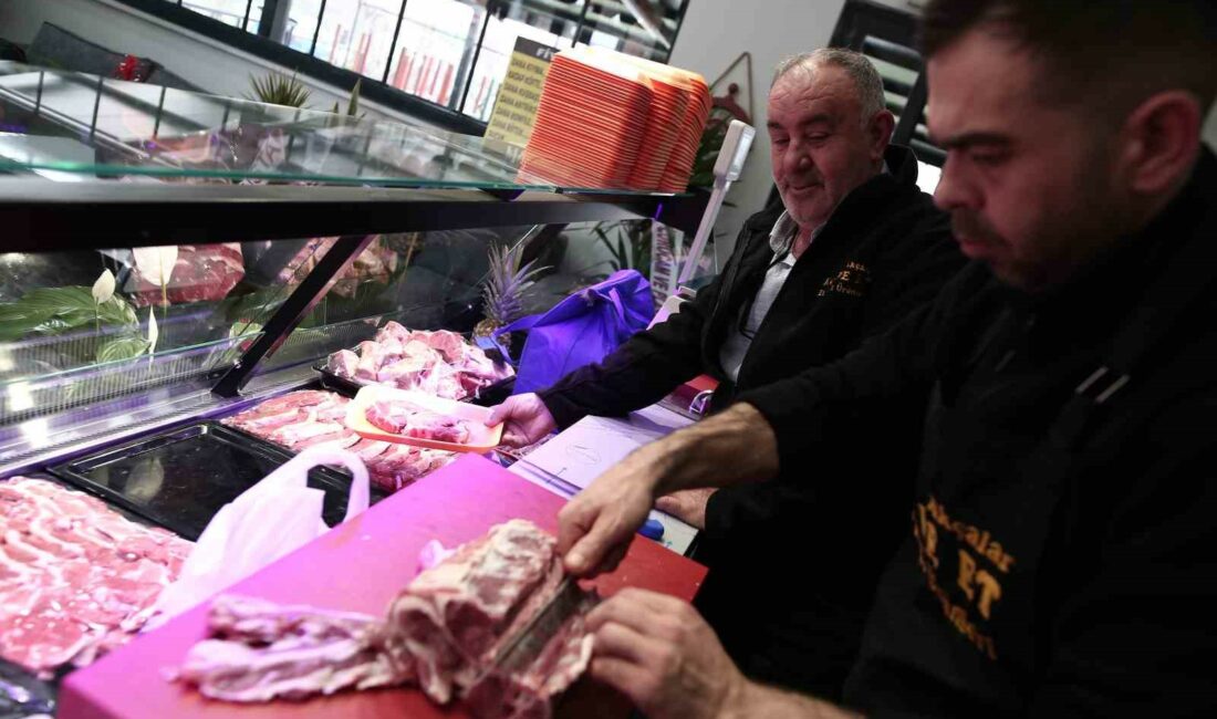 Aracılar değil vatandaş kazanıyor BURSA’DA ET VE ET ÜRÜNLERİ SATIŞLARINDAKİ FAHİŞ FİYAT ARTIŞI SEBEBİYLE