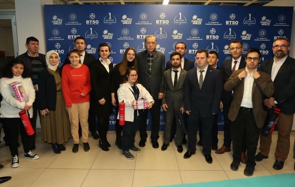 Artı Bir Üniversite Modeli’ne ’En Nitelikli Uygulama’ ödülü BURSA ULUDAĞ ÜNİVERSİTESİ (BUÜ) İNEGÖL MESLEK YÜKSEKOKULU’NUN HAYATA GEÇİRDİĞİ ÇALIŞMA,