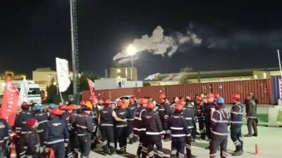 BORUSAN LOJİSTİK'TE SENDİKAYA ÜYE OLDUKLARI İÇİN İŞTEN ÇIKARTILAN ARKADAŞLARINA DESTEK