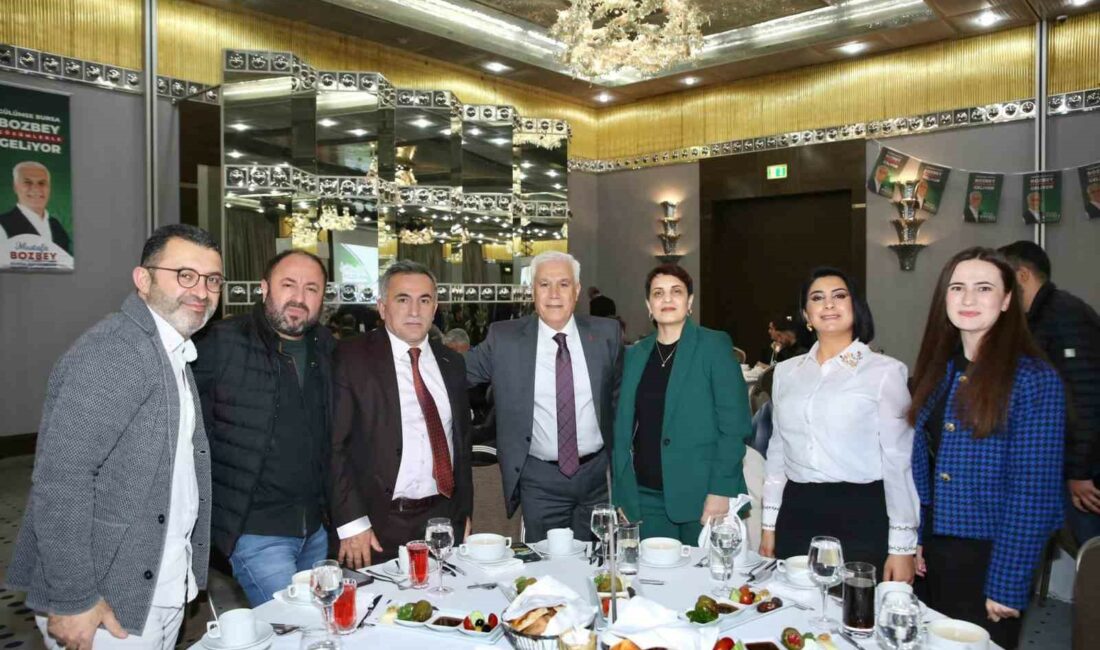 Bozbey’den “marka değeri” vurgusu Bursa Büyükşehir Belediye Başkan Adayı Mustafa Bozbey, Bursa’nın marka değerine
