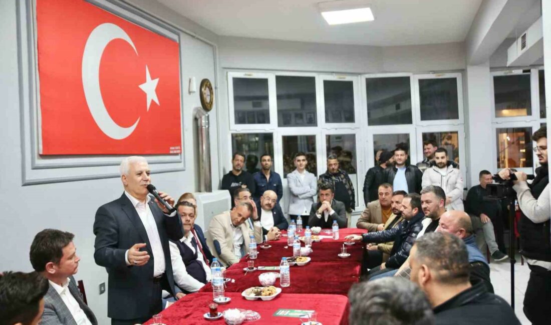 Bozbey’den Demirtaş pazar yerine eleştiri BURSA BÜYÜKŞEHİR BELEDİYE BAŞKAN ADAYI MUSTAFA BOZBEY, DEMİRTAŞ’IN SORUNLARINI BİLDİKLERİNİ