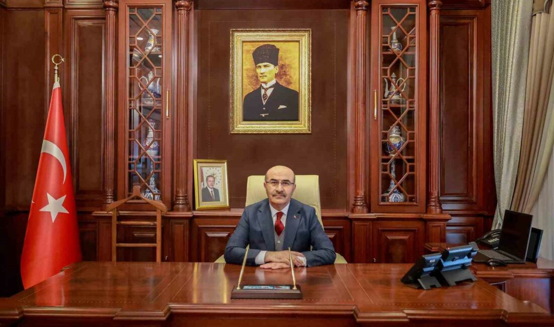 Bursa Valisi Demirtaş: “Hırsızlık olayları yüzde 80.73 azaldı” BURSA VALİSİ MAHMUT DEMİRTAŞ, SOSYAL MEDYA ÜZERİNDEN YAPTIĞI CANLI YAYIN