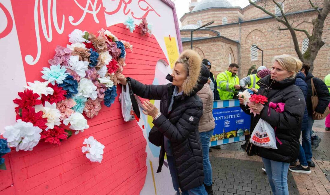 Bursa’da 8 Mart etkinliği: Kent Estetiği ressamları tasarladı, çiçek bahçesine dönüştü BURSA BÜYÜKŞEHİR BELEDİYESİ KENT ESTETİĞİ ŞUBE MÜDÜRLÜĞÜ TARAFINDAN HEYKEL ULU
