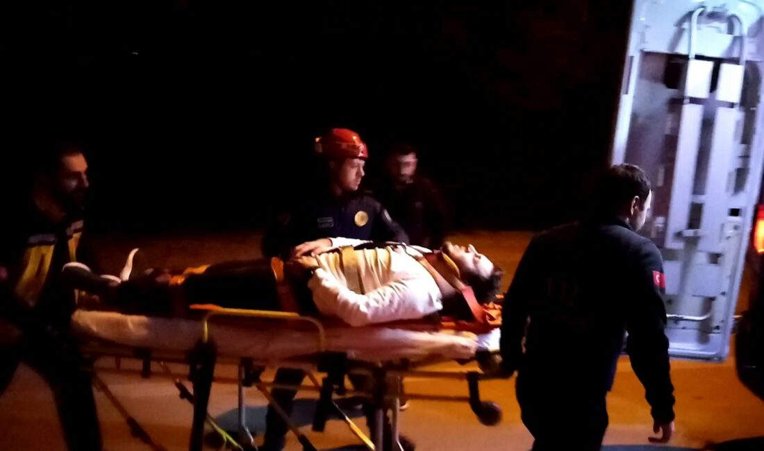 Bursa’da trafik kazasında 4 kişi yaralandı Bursa’nın İnegöl ilçesinde hafif ticari araç ile otomobil çarpıştı, kaza