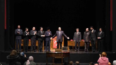 BURSA BÜYÜKŞEHİR BELEDİYESİ ŞEHİR TİYATROSU TARAFINDAN İSTİKLAL MARŞI’NIN KABULÜNÜN 103’ÜNCÜ