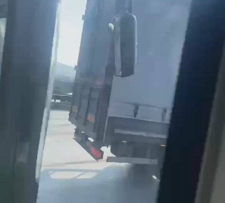 Bursa’da sürücüsüyle tartıştığı otobüsü 7 kilometre takip ederek önüne kırdı BURSA'DA SÜRÜCÜSÜYLE TARTIŞTIĞI HALK OTOBÜSÜNÜ 7 KİLOMETRE TAKİP EDEREK ÖNÜNE