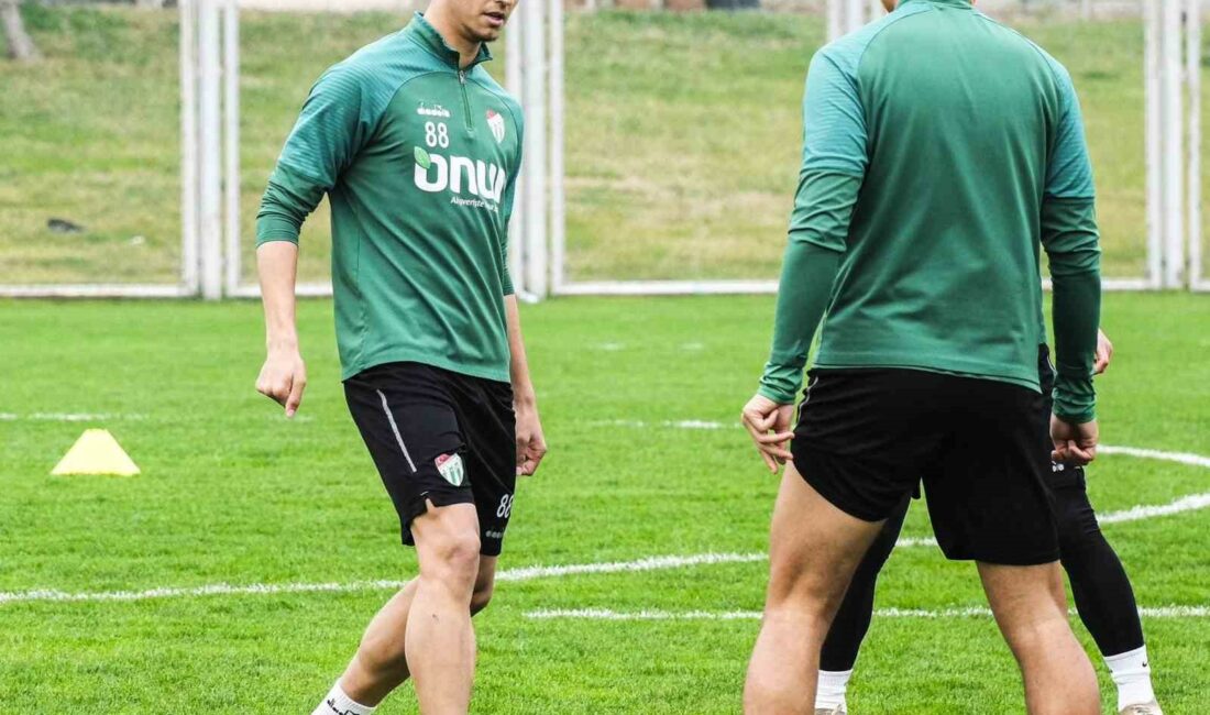 Bursaspor’da Adıyaman FK maçı hazırlıkları başladı BUCASPOR 1928’E DÜNKÜ MAÇTA 2-0 MAĞLUP OLAN BURSASPOR, ÇARŞAMBA GÜNÜ