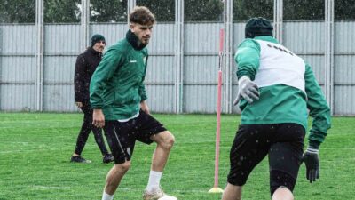 BURSASPOR'DA KIRŞEHİR FSK MAÇI HAZIRLIKLARI BUGÜN YAPILAN İDMANLA DEVAM ETTİ.
