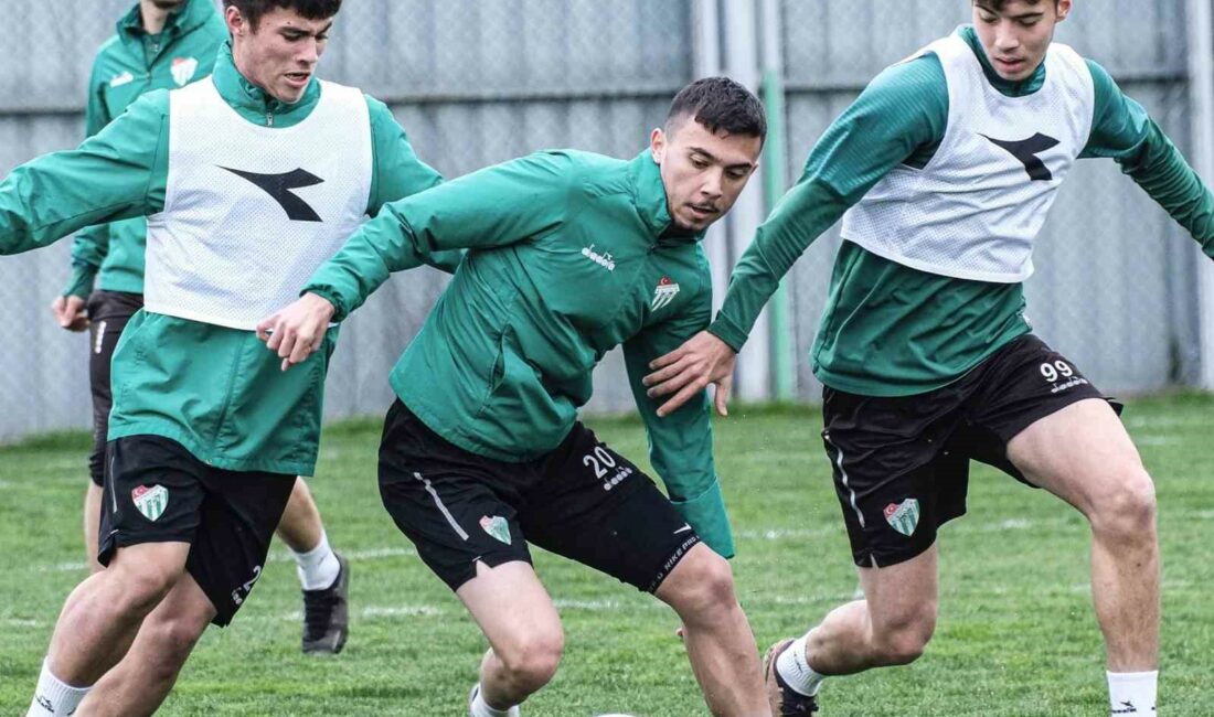 BURSASPOR'DA KIRŞEHİR FSK MAÇI HAZIRLIKLARI TAMAMLANDI.