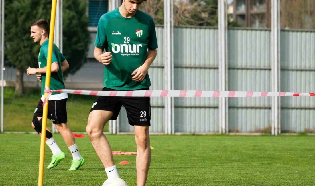 BURSASPOR BUGÜN YAPTIĞI İDMANLA HAZIRLIKLARINI SÜRDÜRDÜ.