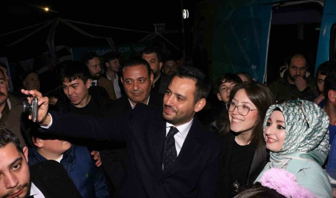 Cumhur İttifakı Mudanya Belediye Başkan adayı Gökhan Dinçer’e sevgi seli YAKLAŞIK 2 BİN KİŞİNİN KATILDIĞI İFTAR PROGRAMINDA VATANDAŞLARIN YOĞUN İLGİSİYLE