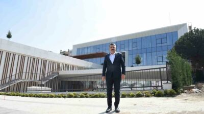 YILDIRIM BELEDİYESİ’NİN DR. SADIK AHMET SPOR TESİSİ’Nİ MODERN, FONKSİYONEL BİR