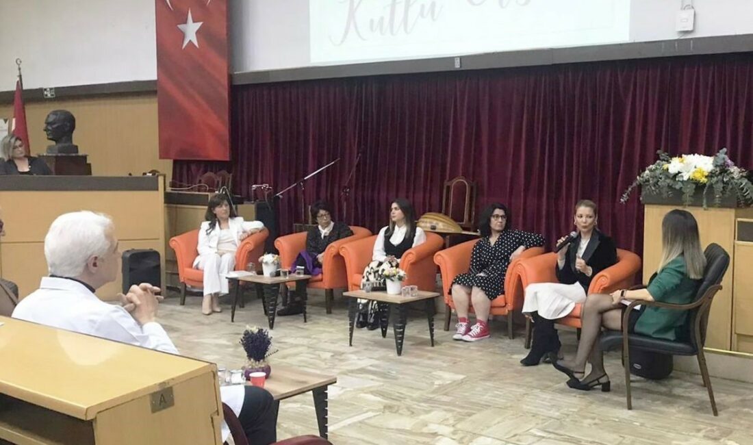 DOSABSİAD Başkanı Çevikel: “Kadınların eşit şartlara sahip olduğu her alan büyür” DOSABSİAD BAŞKANI NİLÜFER ÇEVİKEL, DEMOKRATİK VE GÜÇLÜ BİR TOPLUMUN İNŞASI