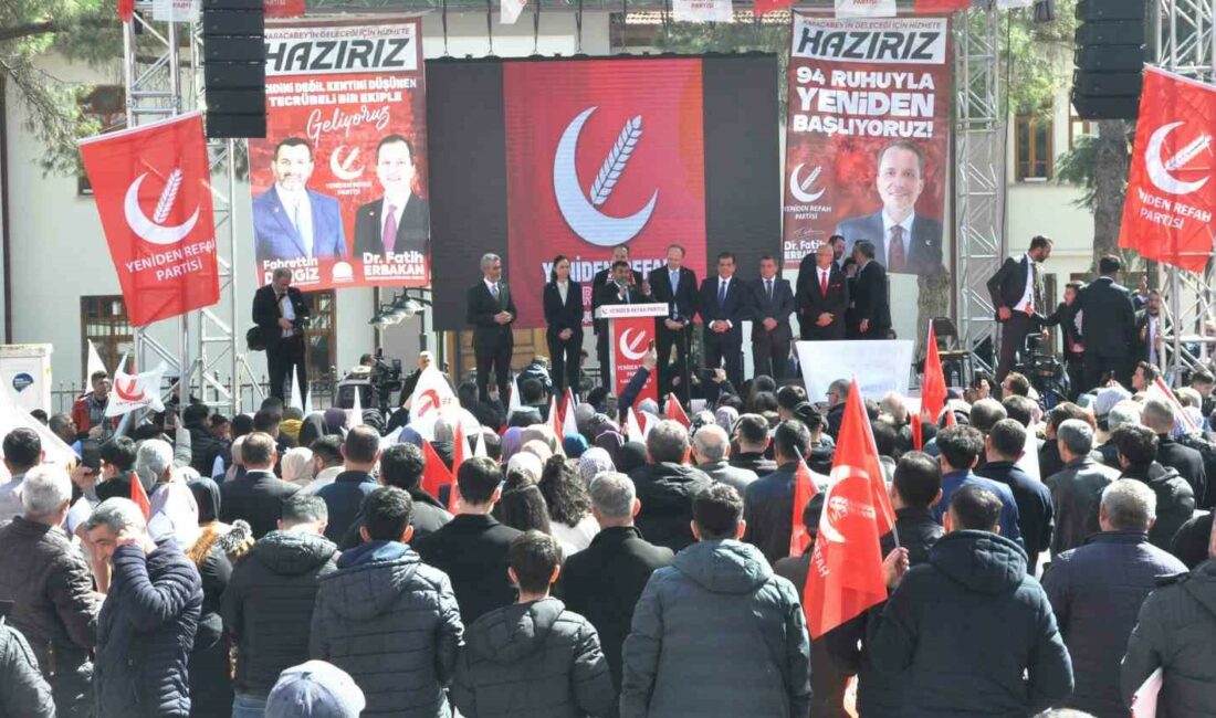 Fatih Erbakan: “Yeniden Refah Partisi gümbür gümbür geliyor” KARACABEY’DE MİTİNG DÜZENLEYEN YENİDEN REFAH PARTİSİ GENEL BAŞKANI DR. FATİH