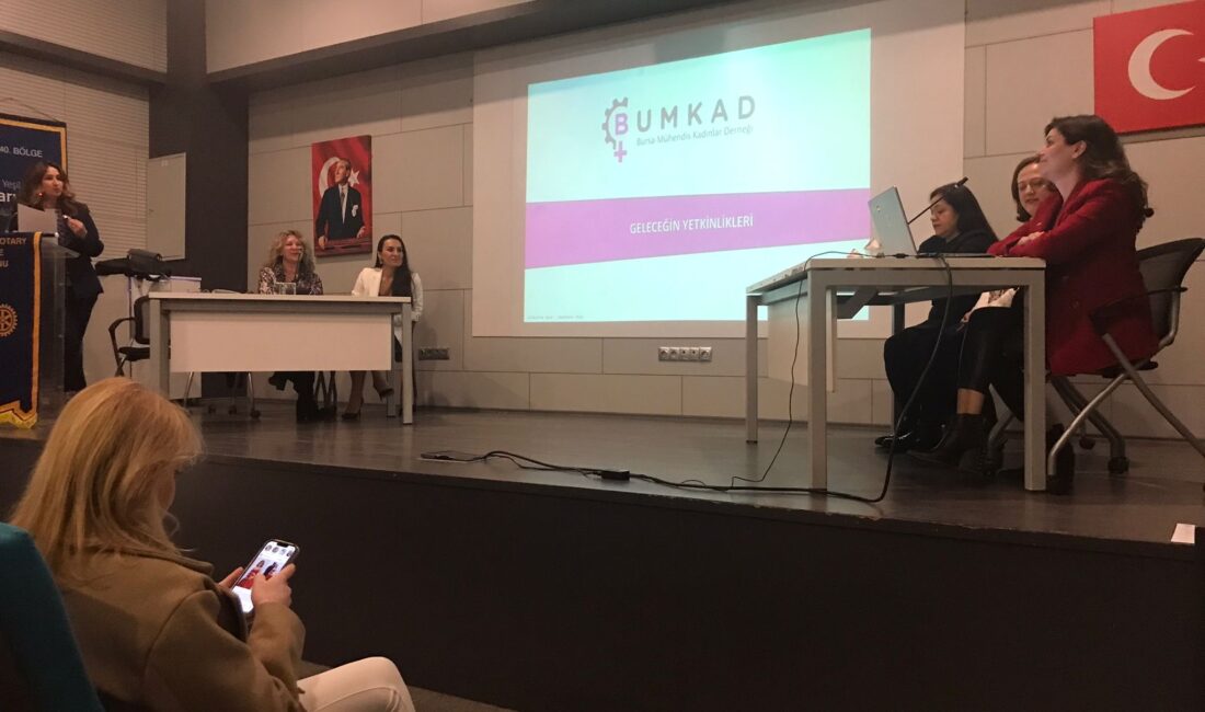 Rotary’den “Bir kadın değişir dünya değişir” paneli Bursa’daki Rotary Kulüpleri, “Toplumsal Cinsiyet Eşitliği” konulu bir panel düzenledi.