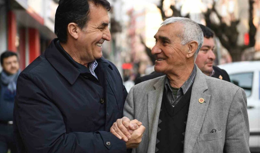 SEÇİM ÇALIŞMALARI KAPSAMINDA GAZCILAR CADDESİ’Nİ ZİYARET EDEN OSMANGAZİ BELEDİYE BAŞKANI