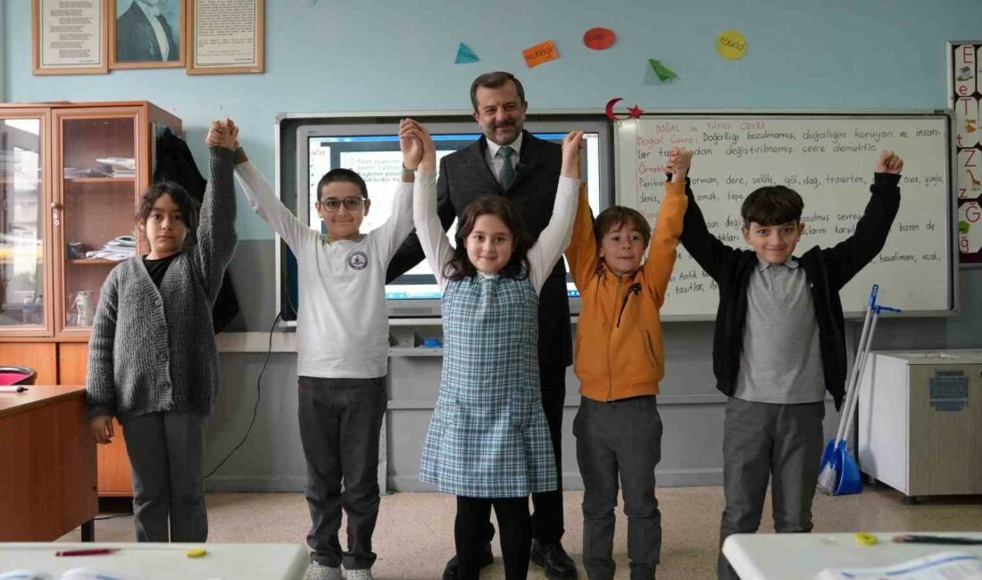 GÜRSU ATATÜRK İLKOKULU 3. SINIF ÖĞRENCİSİ HAFSA HÜMA KARTAL’IN SINIF