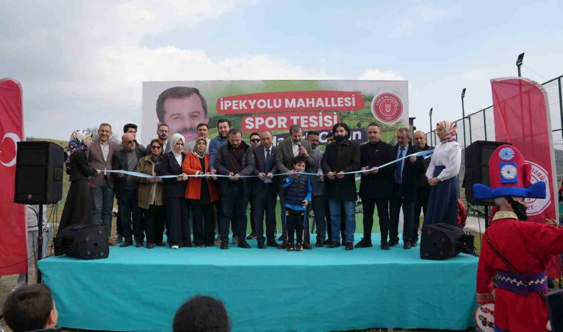 Gürsu’ya yeni bir spor tesisi kazandırıldı GÜRSU BELEDİYESİ, HER MAHALLEYE BİR SPOR TESİSİ VİZYONU İLE YAPTIĞI