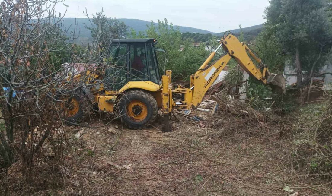 Karacabey’de metruk binalara geçit yok KARACABEY BELEDİYESİ TARAFINDAN, KENT GENELİNDE METRUK BİNALARLA MÜCADELE HIZ KESMİYOR.