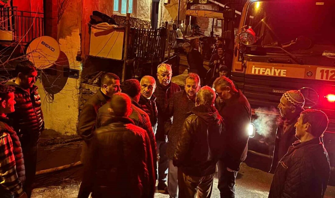 Milletvekilinin ziyareti sırasında köy evinde yangın çıktı BURSA’DA MİLLETVEKİLİNİN ZİYARETİ ESNASINDA BİR EVDE YANGIN ÇIKTI. ÇIKAN YANGIN