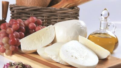 BURSA’NIN İLK YEREL MARKET ZİNCİRİ ÖZHAN MARKET, MÜŞTERİLERİNE RAMAZAN AYI