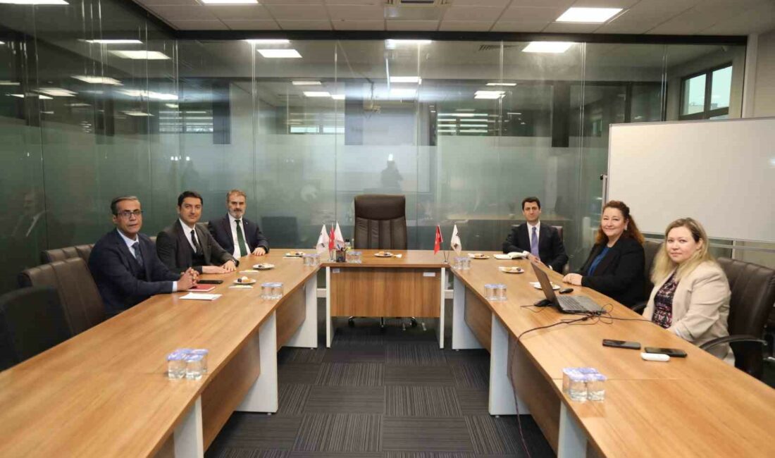 Sanayi ve Teknoloji Bakanlığı yöneticileri Bursateknopark’ta AR-GE TEŞVİKLERİ GENEL MÜDÜRÜ BİLAL MACİT, TEKNOLOJİ GELİŞTİRME BÖLGELERİ DAİRE