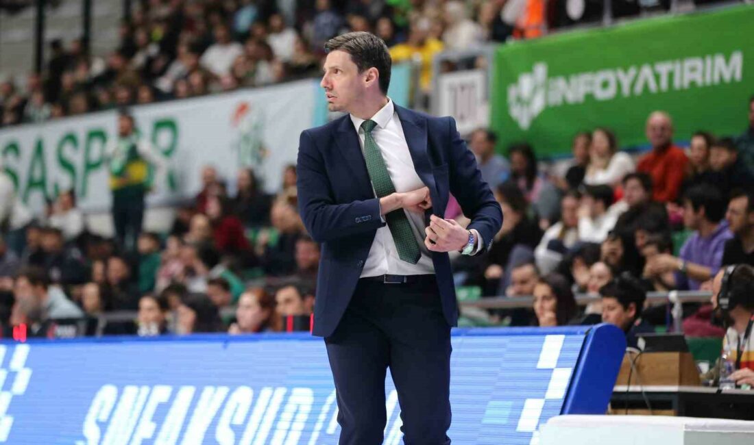 BURSASPOR İNFO BAŞANTRENÖRÜ SERHAN KAVUT, BAHÇEŞEHİR KOLEJİ GALİBİYETİ SONRASI AÇIKLAMA