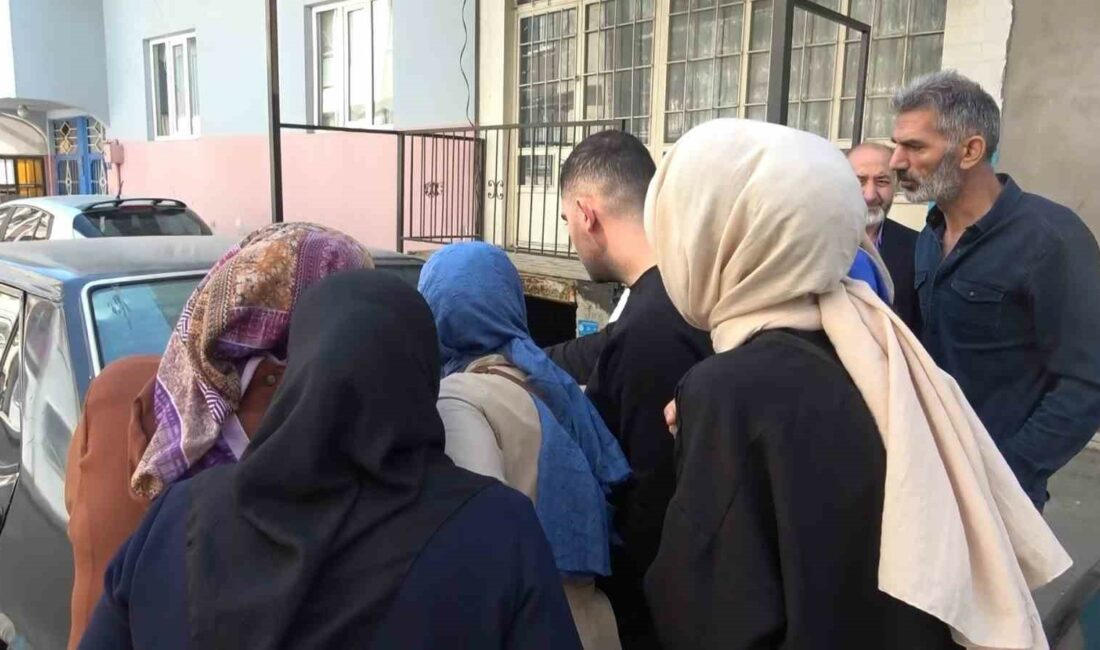 17 yaşındaki zihinsel engelli kız 1 gündür kayıp BURSA’DA 17 YAŞINDAKİ ZİHİNSEL ENGELLİ GENÇ KIZ 1 GÜNDÜR KAYIP.