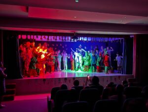 Bursa Kükürtlü Ticaret ve Sanayi Odası İlkokulu öğrencileri, Türkçe dersinde