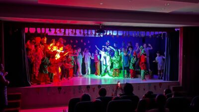 Bursa Kükürtlü Ticaret ve Sanayi Odası İlkokulu öğrencileri, Türkçe dersinde