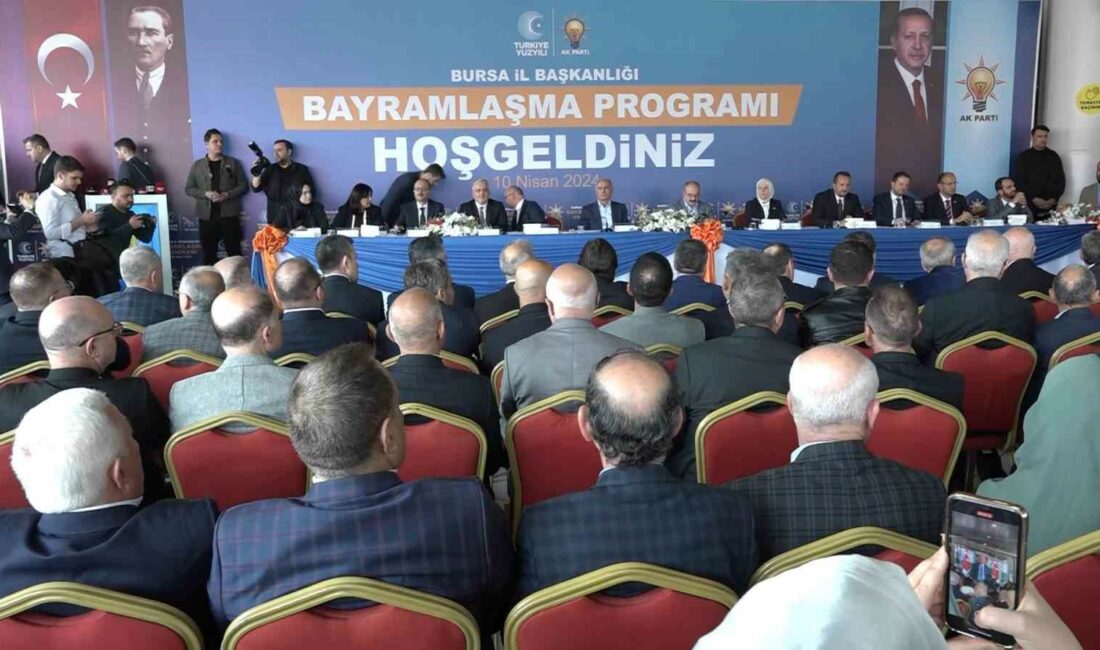 AK Parti Bursa İl Teşkilatı bayramlaştı MERİNOS ATATÜRK KONGRE VE KÜLTÜR MERKEZİ'NDE DÜZENLENEN PROGRAMA CUMHUR İTTİFAKI