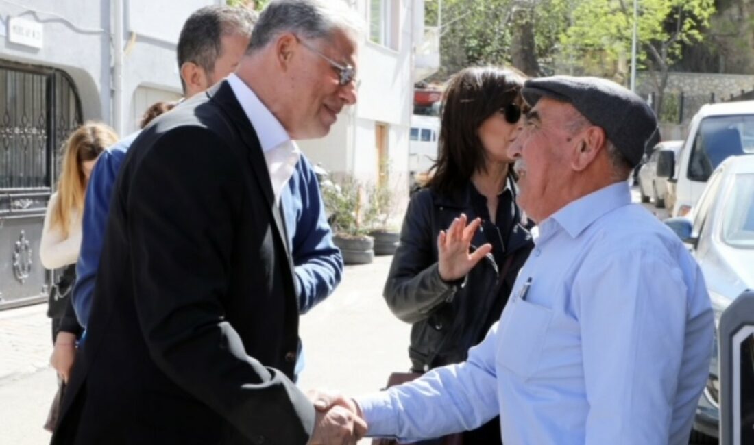 Başkan Deniz Dalgıç belediye çalışanlarıyla bayramlaştı BAŞKAN DENİZ DALGIÇ BELEDİYE ÇALIŞANLARIYLA BAYRAMLAŞTI